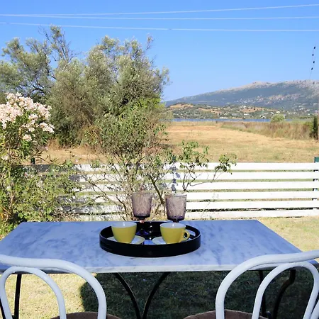 Ailanto Case de vacanță *