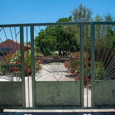 Case de vacanță Ailanto